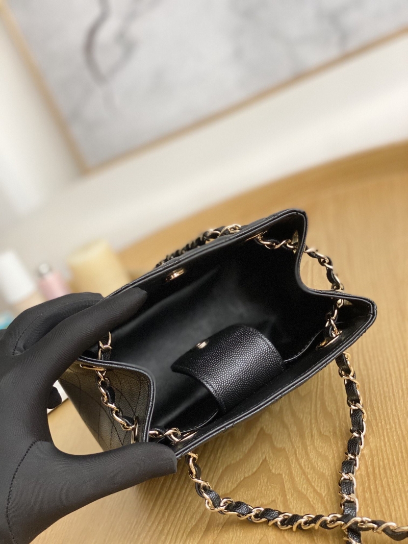 Ch**el bucket bags
